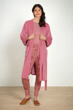 Naomi Kimono Velvet Rosa