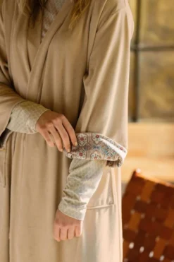 Naomi Kimono Velvet Sand