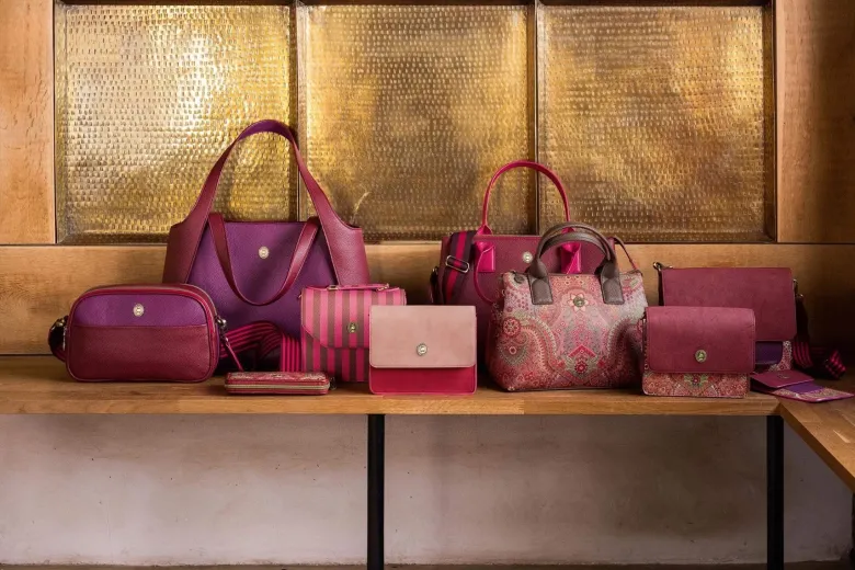 Schultertasche Frida Mittelgroß Lila