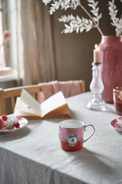 Tea for One Love Birds Medallion Rot-Rosa