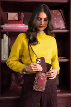 Telefontasche Peggy Il Ricamo Rot